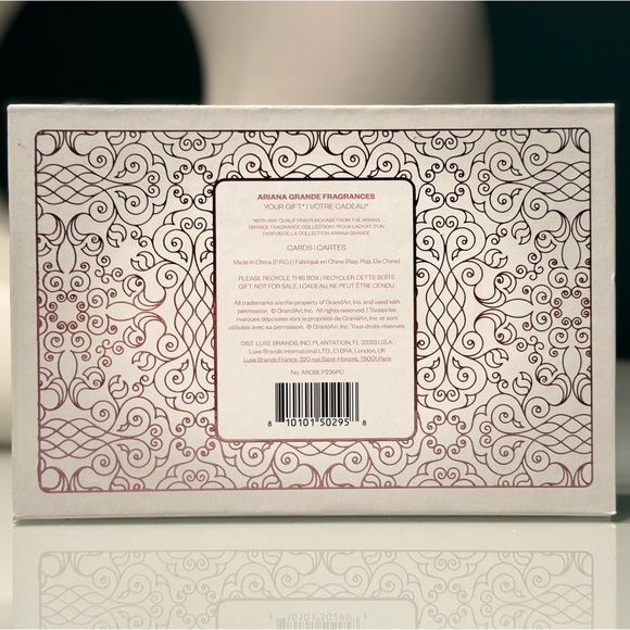 Ariana Grande Cloud Pink 2.0 Playing Cards - Pink Blue Limited Edition NIB NEW - Picture 2 of 3